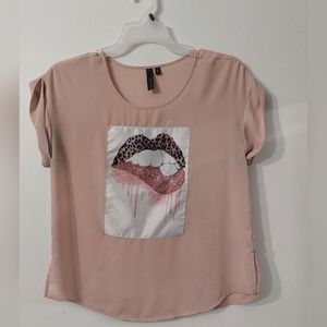 Trende Blouse Color: Palid Rose Size: M